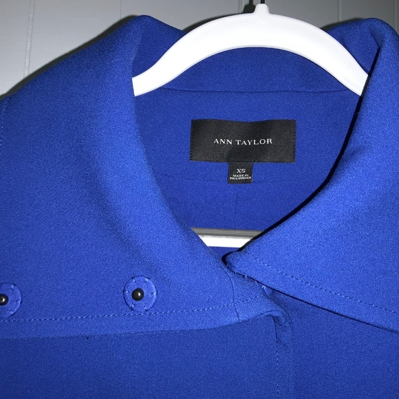 Ann Taylor Cobalt Blue covered snap front pea coat Sz XS tulip hem pockets lined - Picture 3 of 6